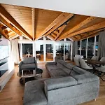 דירה Paris Luxury Penthouse סרנדה