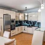 Paris Luxury Penthouse * סרנדה