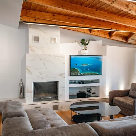 Paris Luxury Penthouse * Saranda