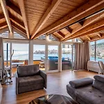 Paris Luxury Penthouse Apartment Sarande