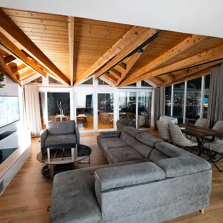 Apartmán Paris Luxury Penthouse Sarandë