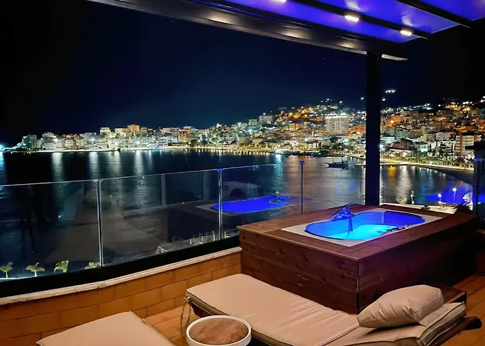 Paris Luxury Penthouse Daire Saranda