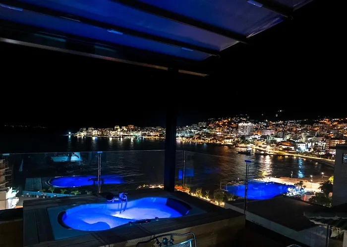 Paris Luxury Penthouse Daire Saranda