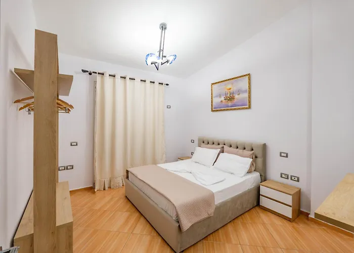 Paris Luxury Penthouse דירה סרנדה